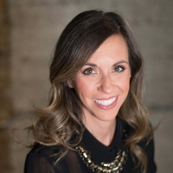 Meet your Posher, Sarah - Picture 1 of 1